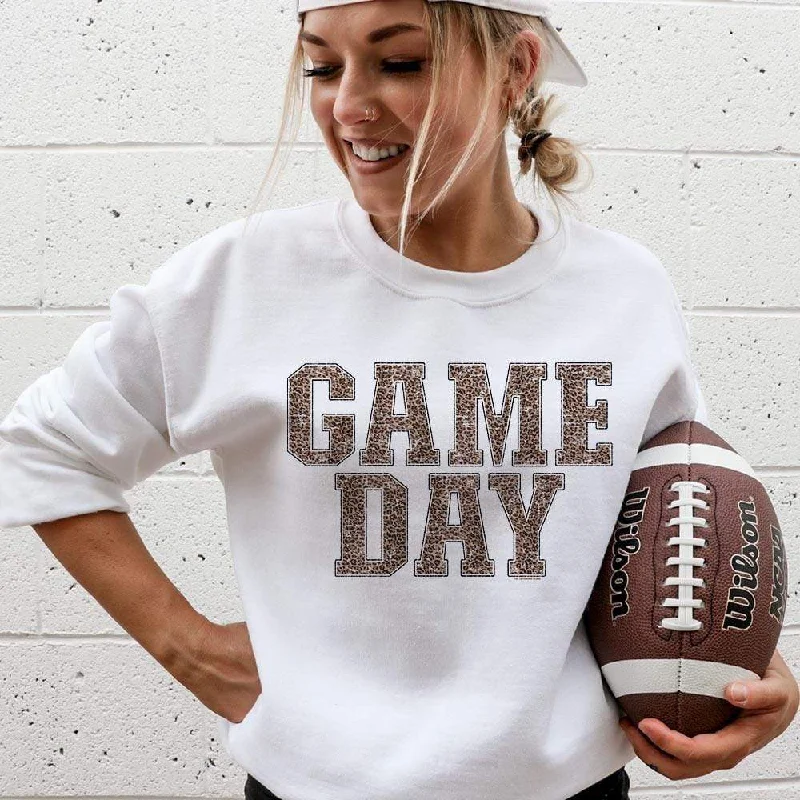 Online Exclusive | Leopard Print Gameday Graphic Sweatshirt in White