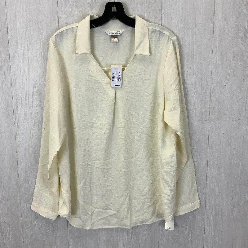 Top Long Sleeve By Christopher And Banks In Cream, Size: L