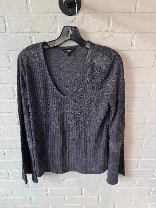 Top Long Sleeve By Lucky Brand In Grey, Size: S